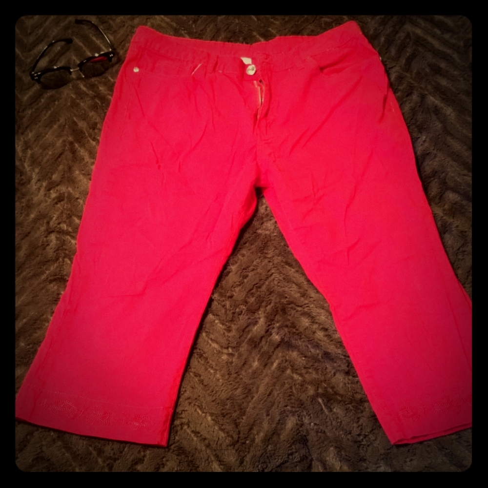 Lovely bright red summer capris